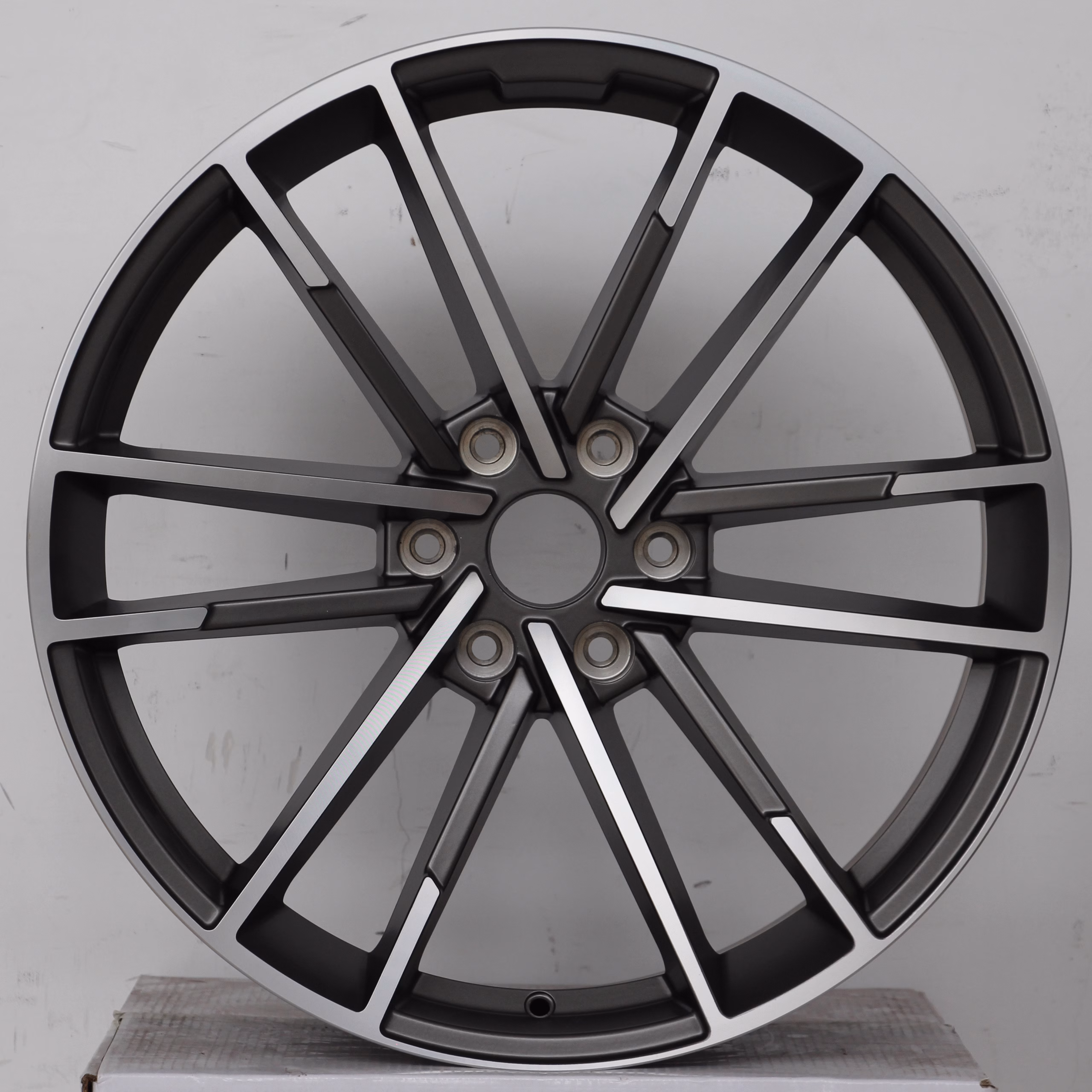 Nissan gunmetal grey wheels 22x9.5J 6X139.7, XN5123-2295-4