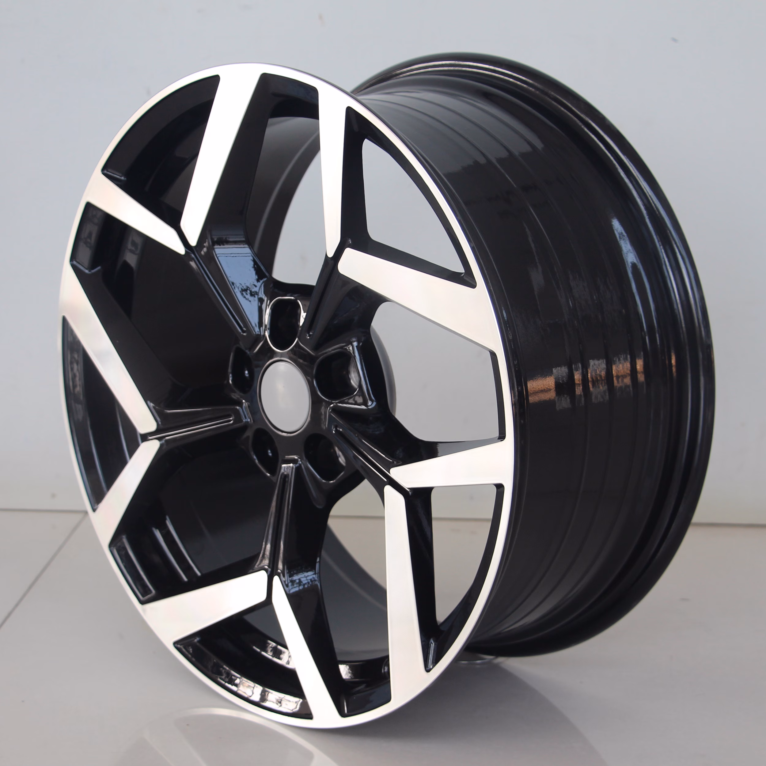 18 /19 Ford black machined face wheels 5X108 , XN5143-1980-1